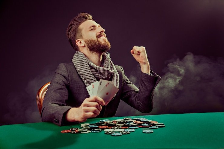Bandar Poker table interface on qq288 login showing five-card hands